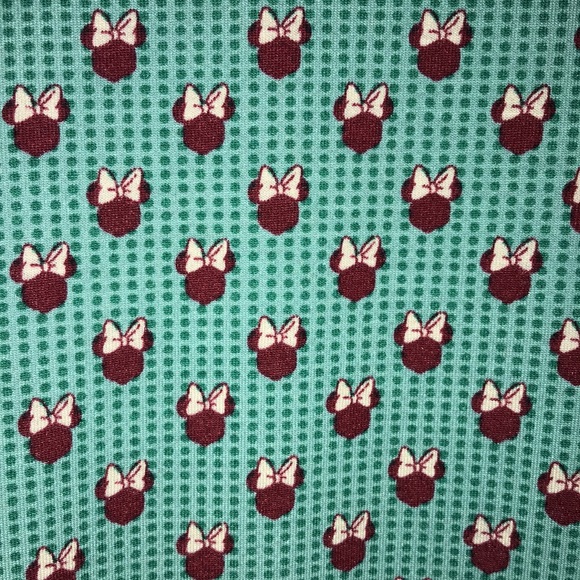 ✅LulaRoe Minnie Mouse Classic Tee - Picture 2 of 6